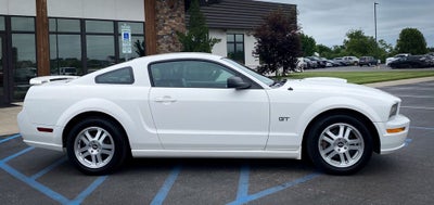 2007 Ford Mustang GT Deluxe