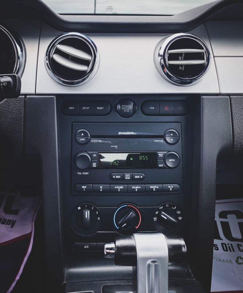 2007 Ford Mustang GT Deluxe