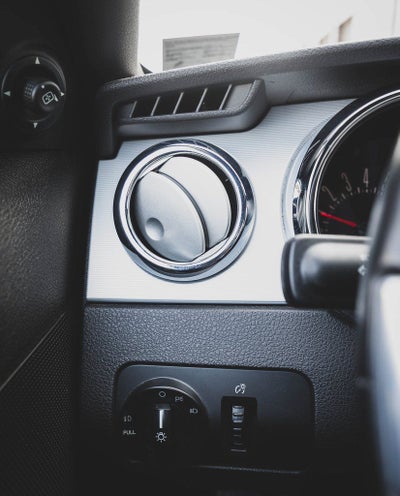 2005 Ford Mustang GT Deluxe