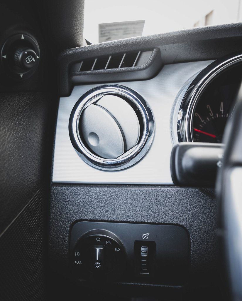 2005 Ford Mustang GT Deluxe
