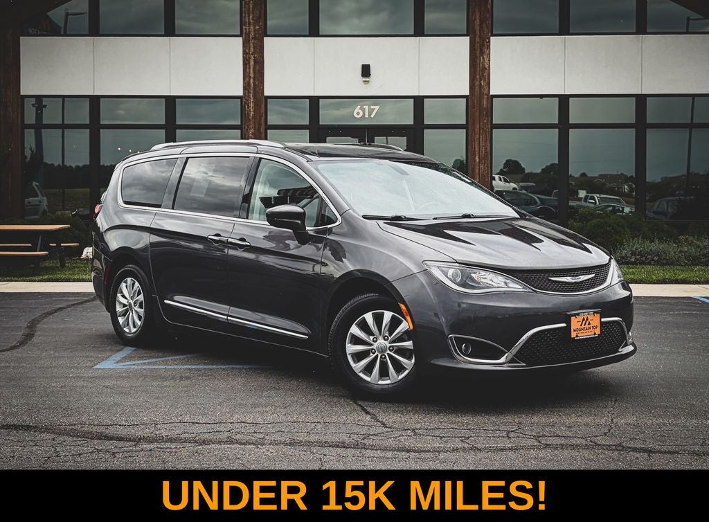 2019 Chrysler Pacifica Touring L