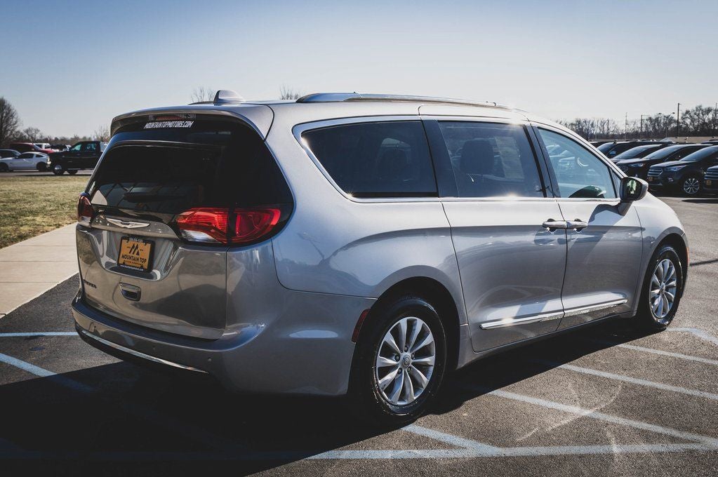 2019 Chrysler Pacifica Touring L