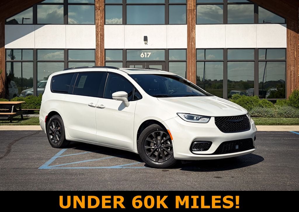 2021 Chrysler Pacifica Touring L