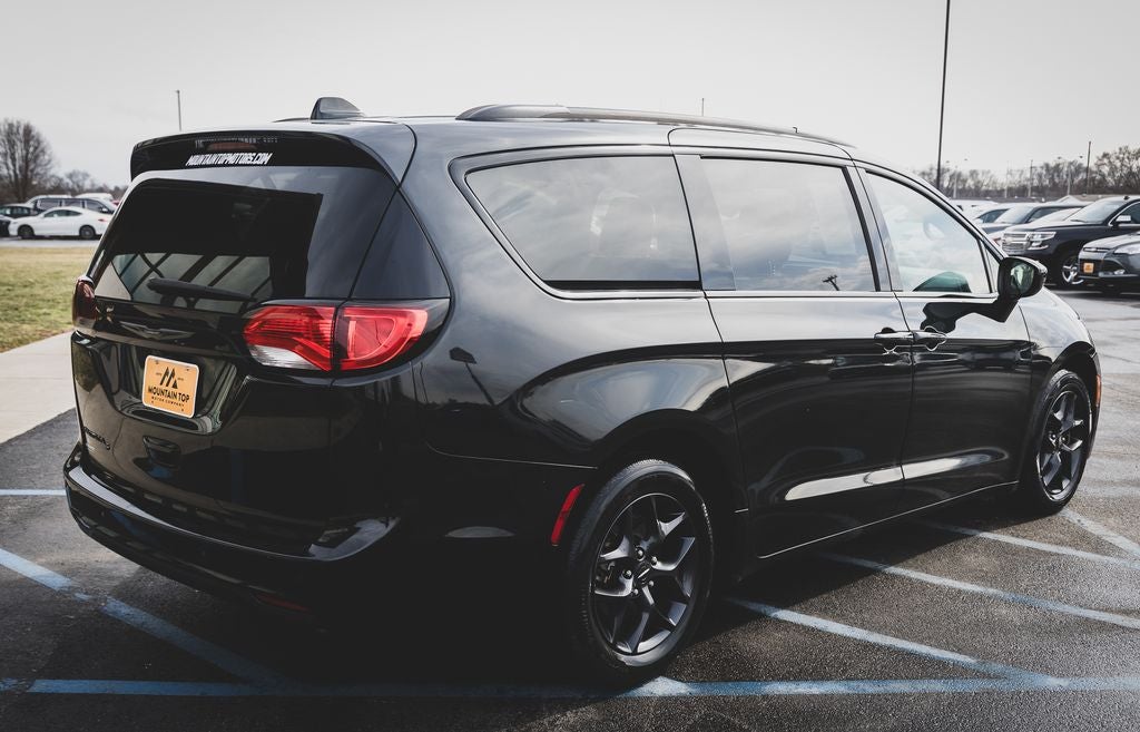 2018 Chrysler Pacifica Touring L