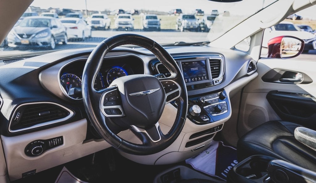2020 Chrysler Pacifica Touring L