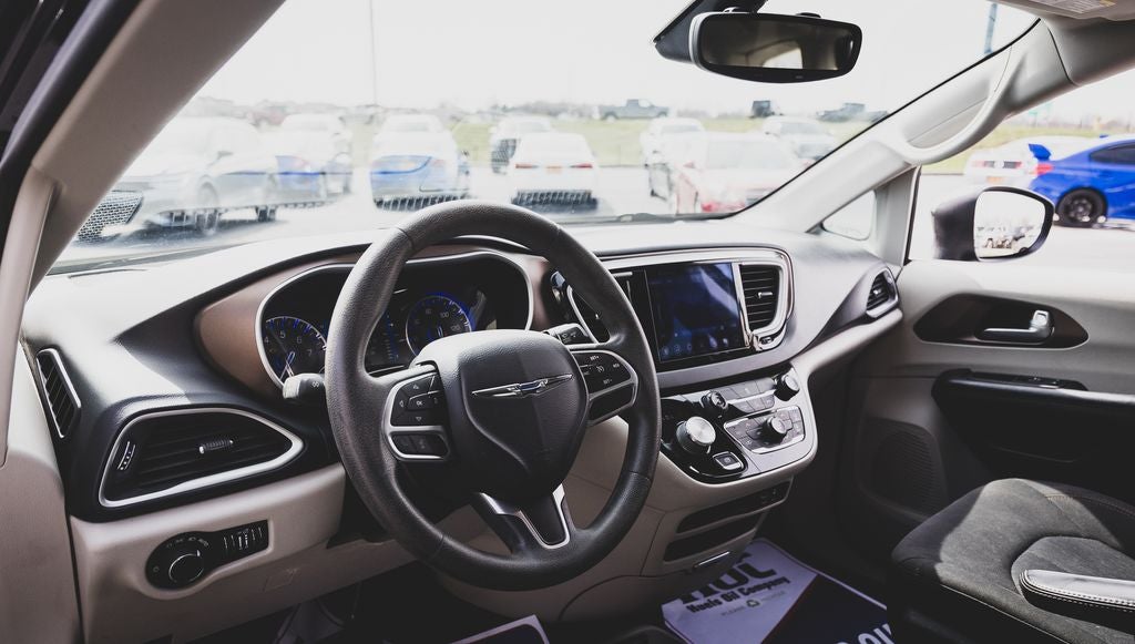 2017 Chrysler Pacifica Touring