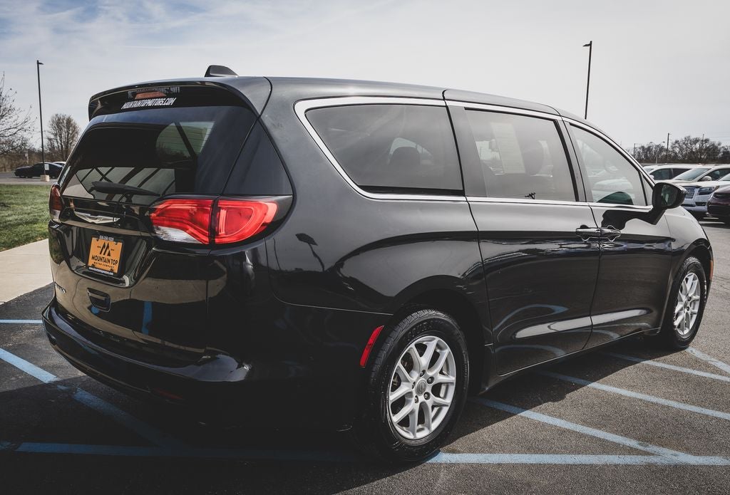 2017 Chrysler Pacifica Touring