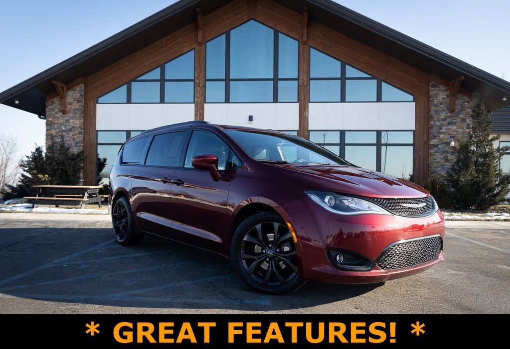 2020 Chrysler Pacifica Touring L Plus
