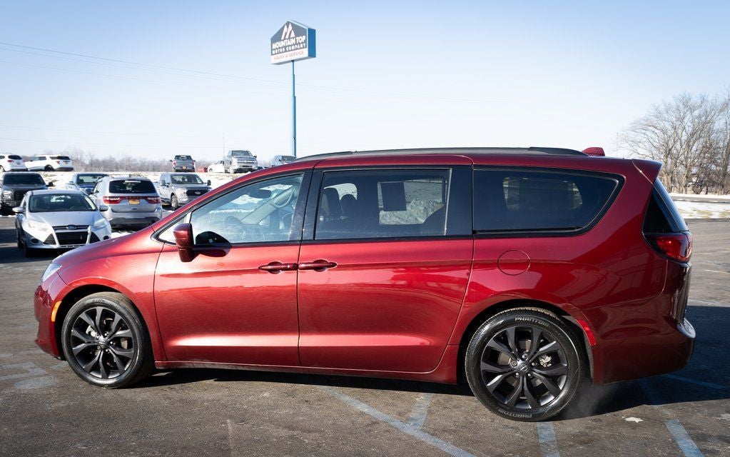 2020 Chrysler Pacifica Touring L Plus