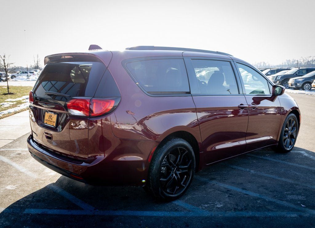 2020 Chrysler Pacifica Touring L Plus