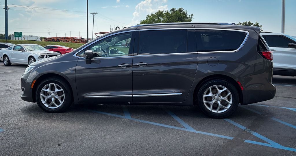 2019 Chrysler Pacifica Touring L Plus