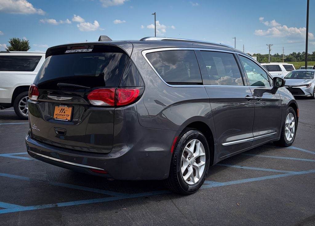 2019 Chrysler Pacifica Touring L Plus