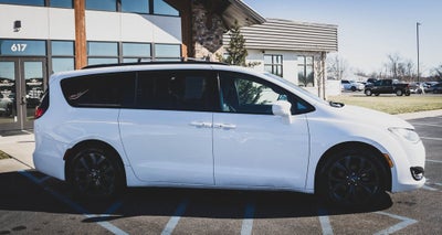 2020 Chrysler Pacifica Touring