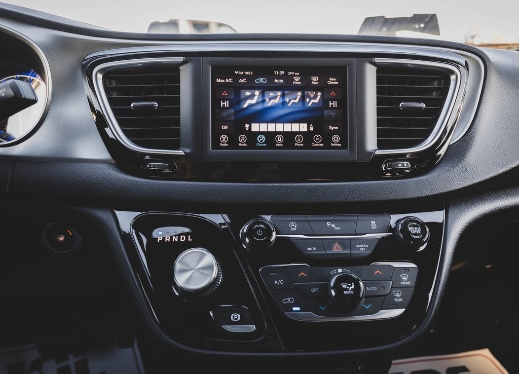 2020 Chrysler Pacifica Touring