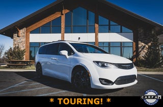 2020 Chrysler Pacifica Touring