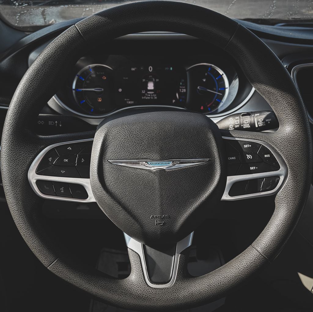 2017 Chrysler Pacifica Hybrid Touring Plus