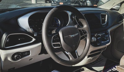 2017 Chrysler Pacifica Hybrid Touring Plus