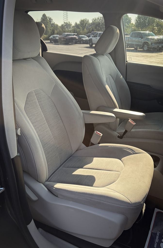 2017 Chrysler Pacifica Hybrid Touring Plus