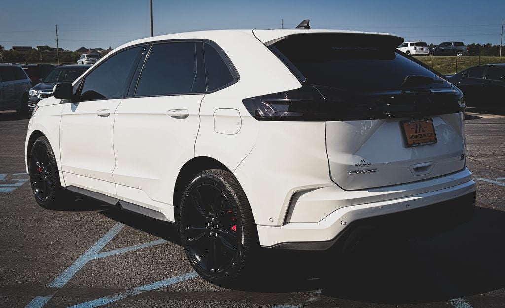 2020 Ford Edge ST