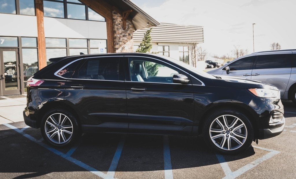 2021 Ford Edge Titanium