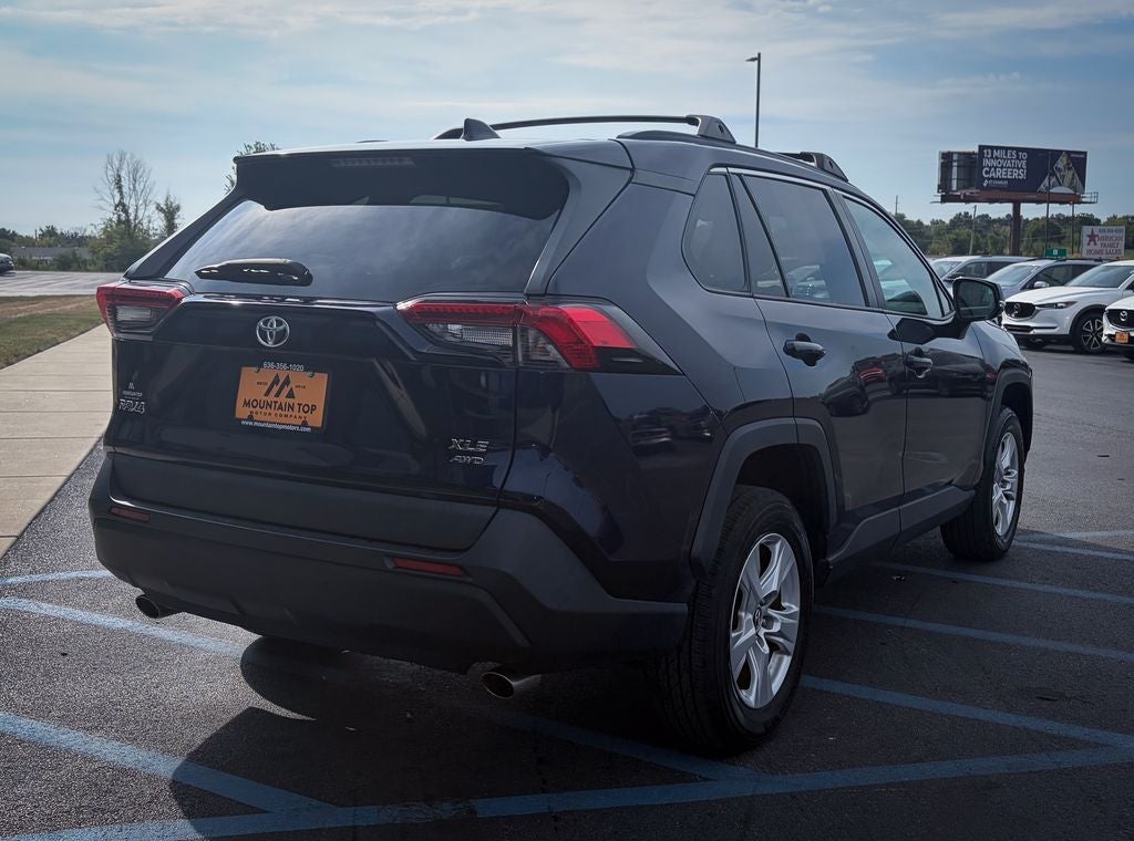 2020 Toyota RAV4 XLE