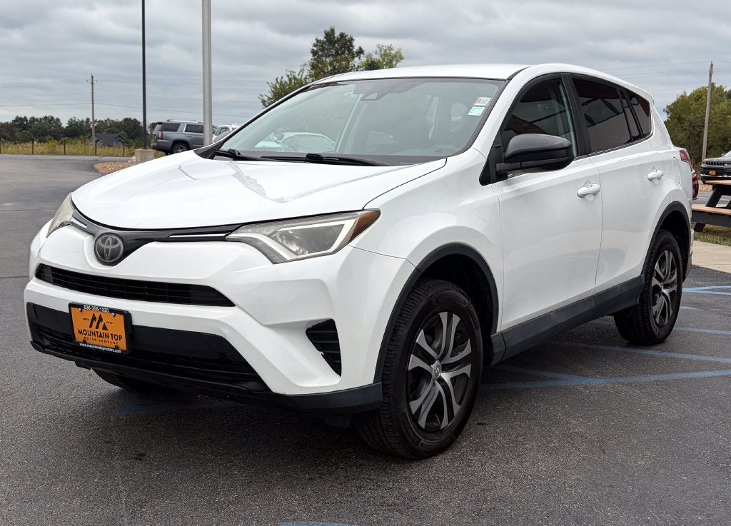 2018 Toyota RAV4 LE
