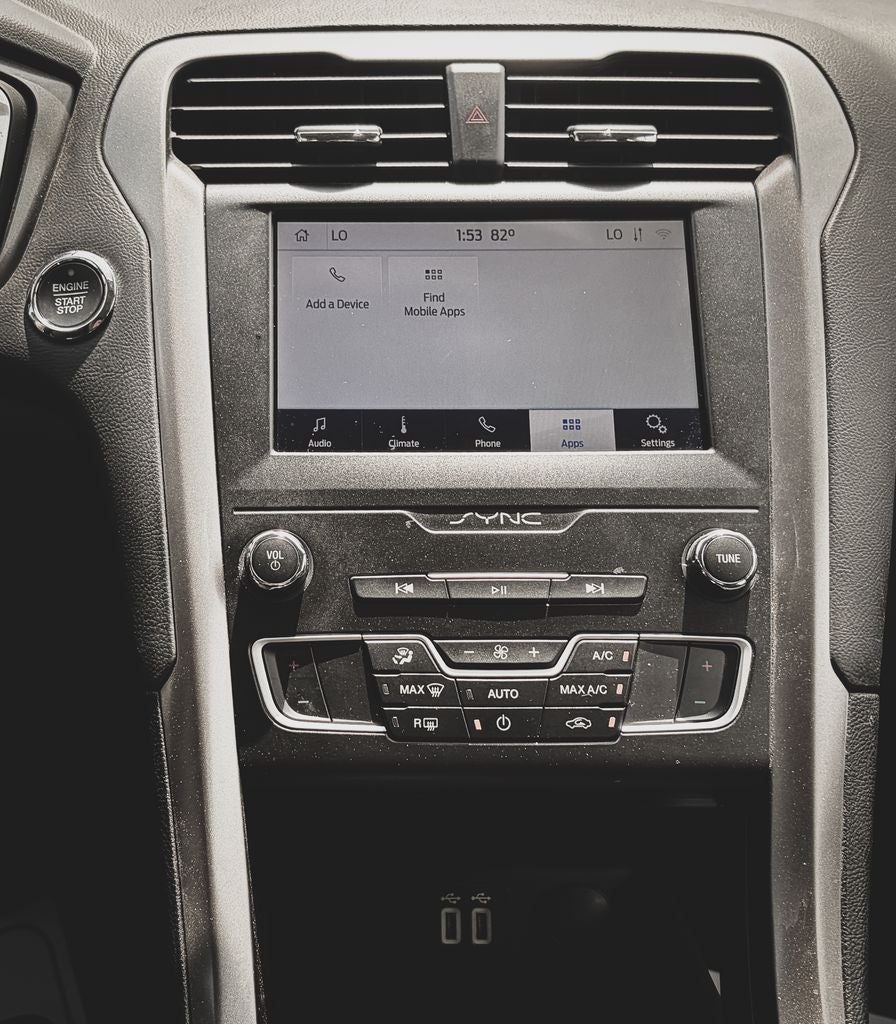 2020 Ford Fusion SE