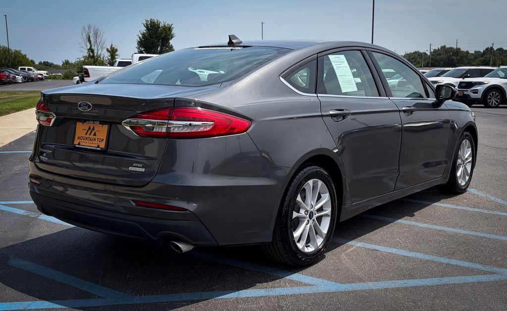 2020 Ford Fusion SE