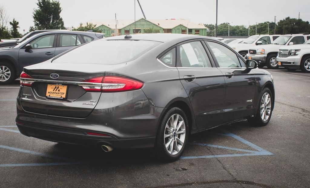 2017 Ford Fusion Hybrid SE