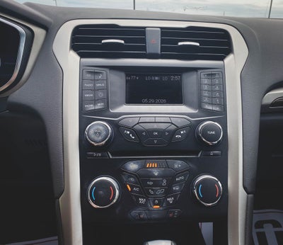 2013 Ford Fusion Hybrid SE