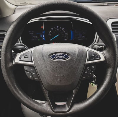 2016 Ford Fusion Hybrid SE