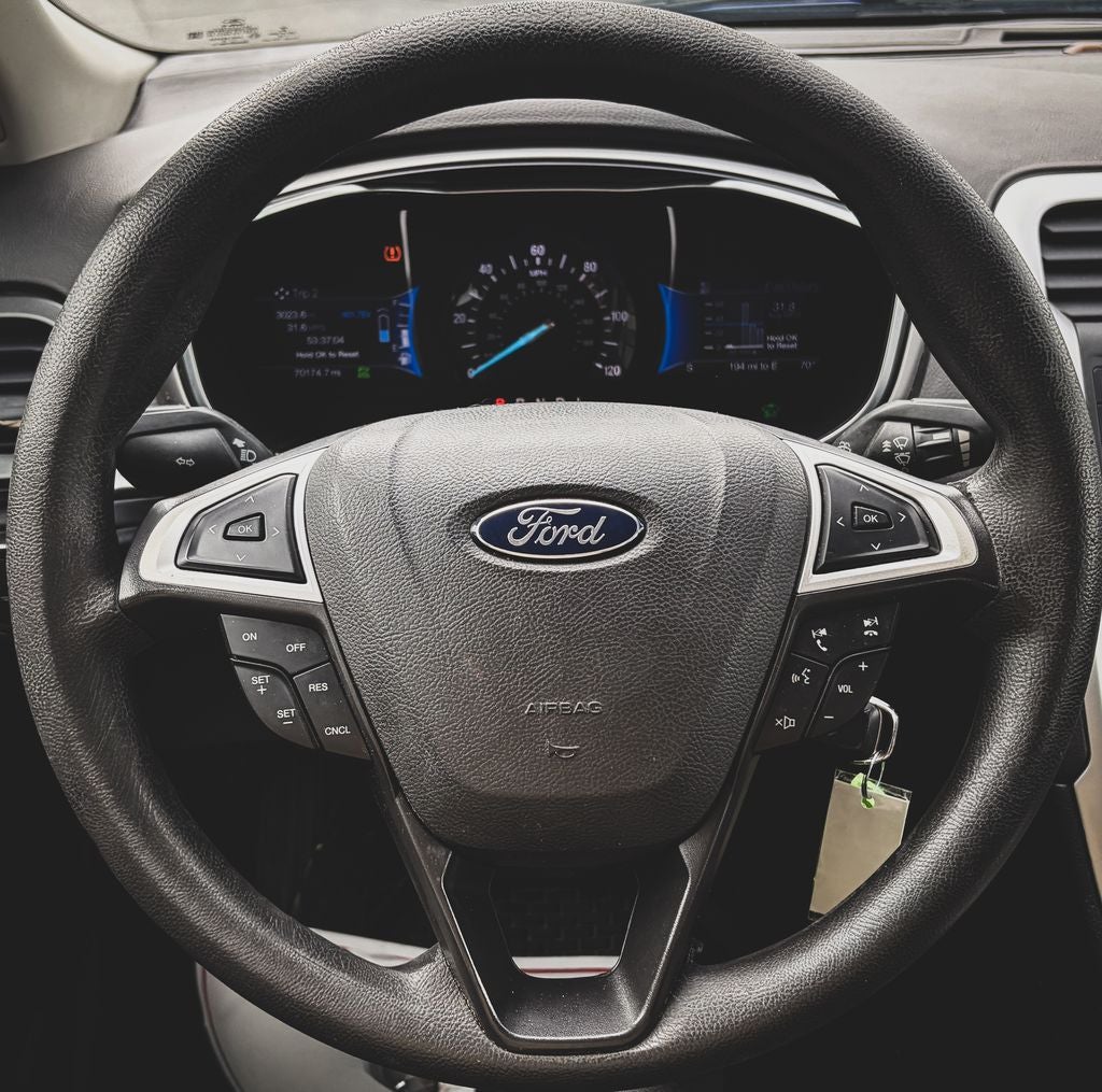 2016 Ford Fusion Hybrid SE