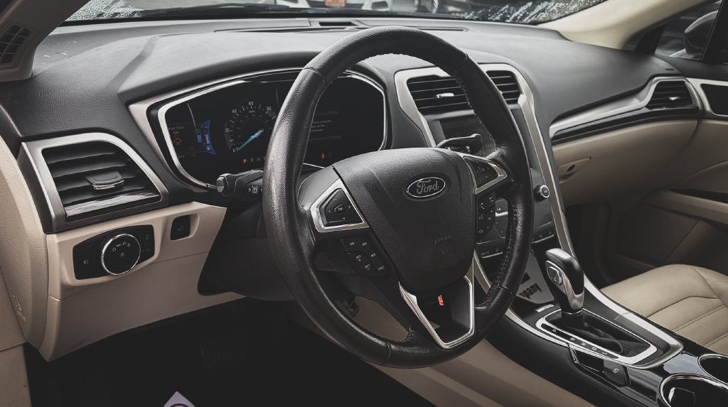 2013 Ford Fusion Hybrid SE