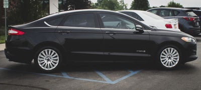 2016 Ford Fusion Hybrid SE