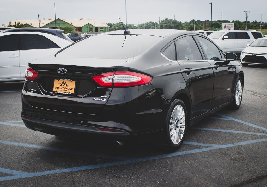 2016 Ford Fusion Hybrid SE