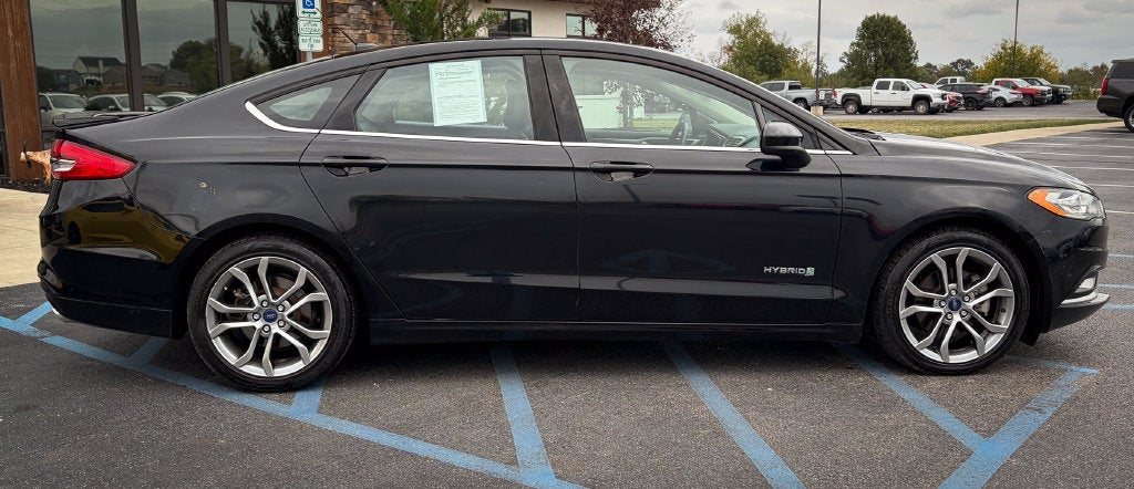 2017 Ford Fusion Hybrid SE
