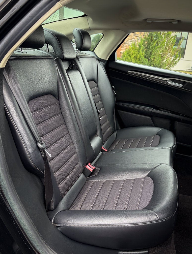 2017 Ford Fusion Hybrid SE