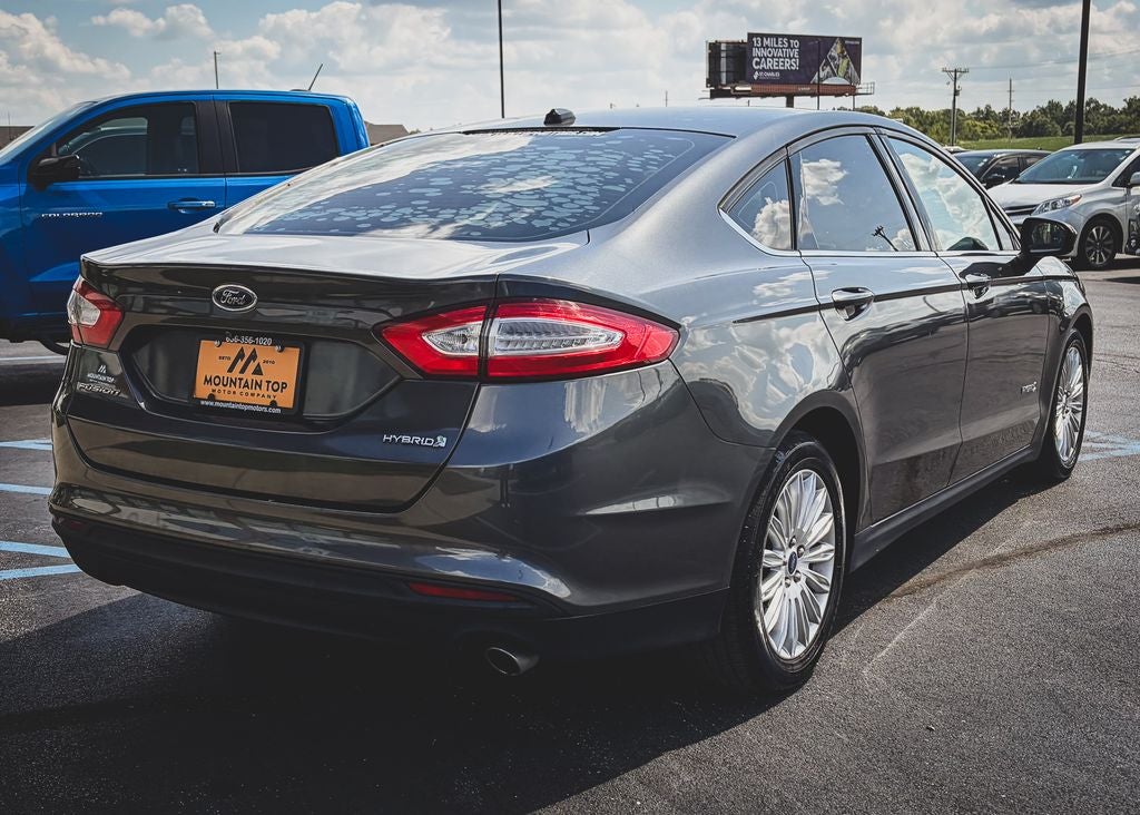 2016 Ford Fusion Hybrid S