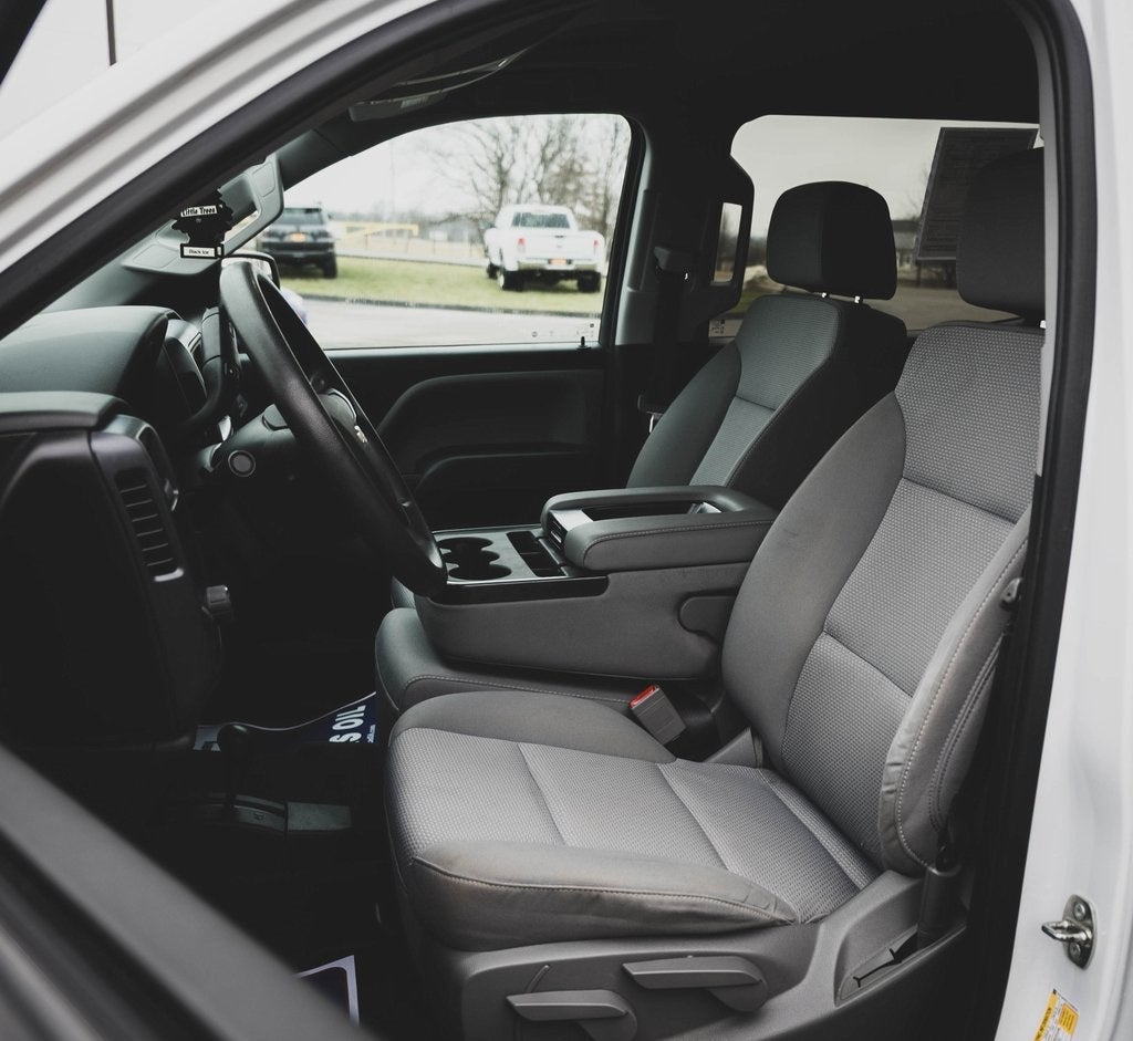 2018 Chevrolet Silverado 1500 Custom