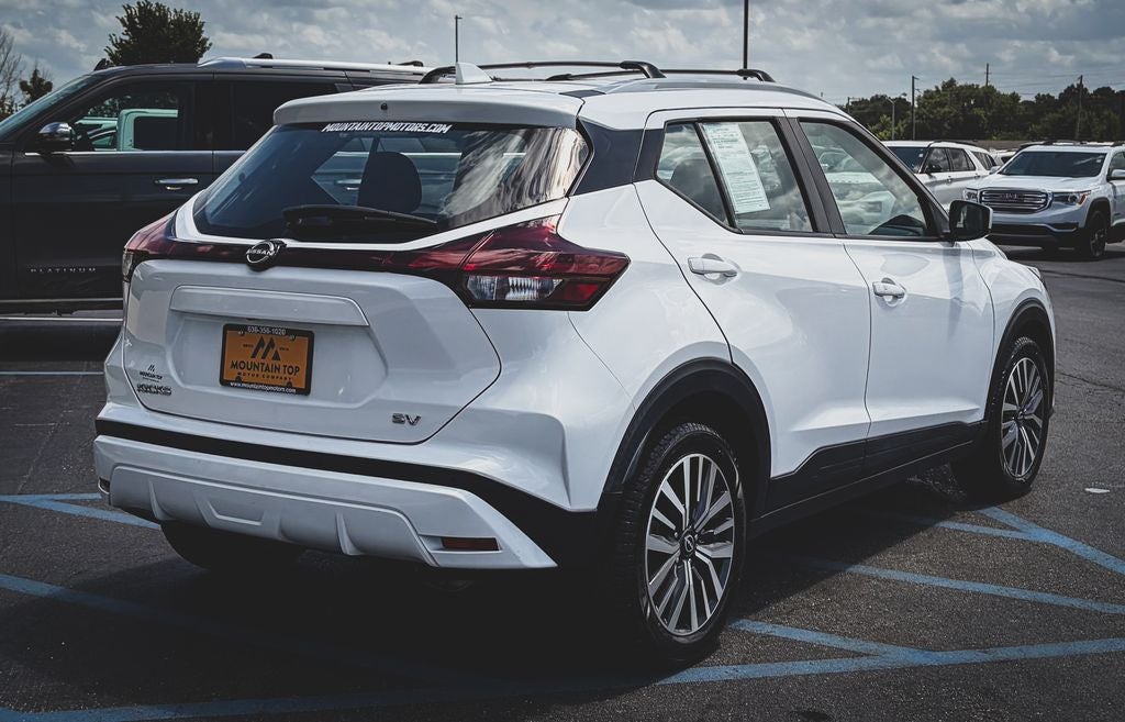 2022 Nissan Kicks SV