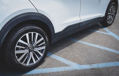 2022 Nissan Kicks SV