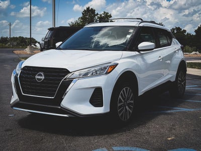 2022 Nissan Kicks SV