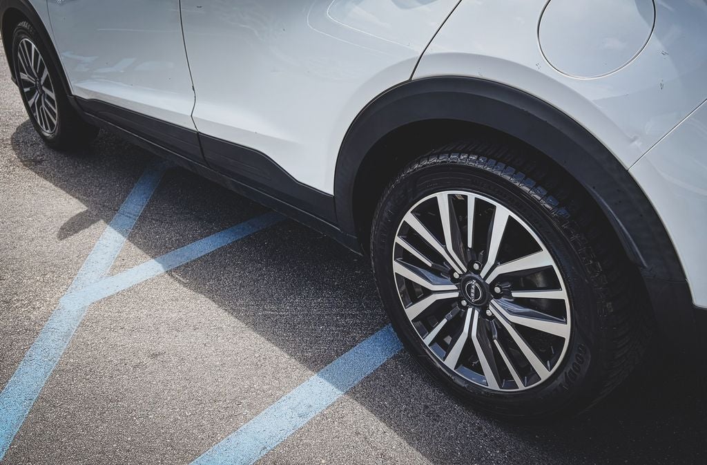 2022 Nissan Kicks SV
