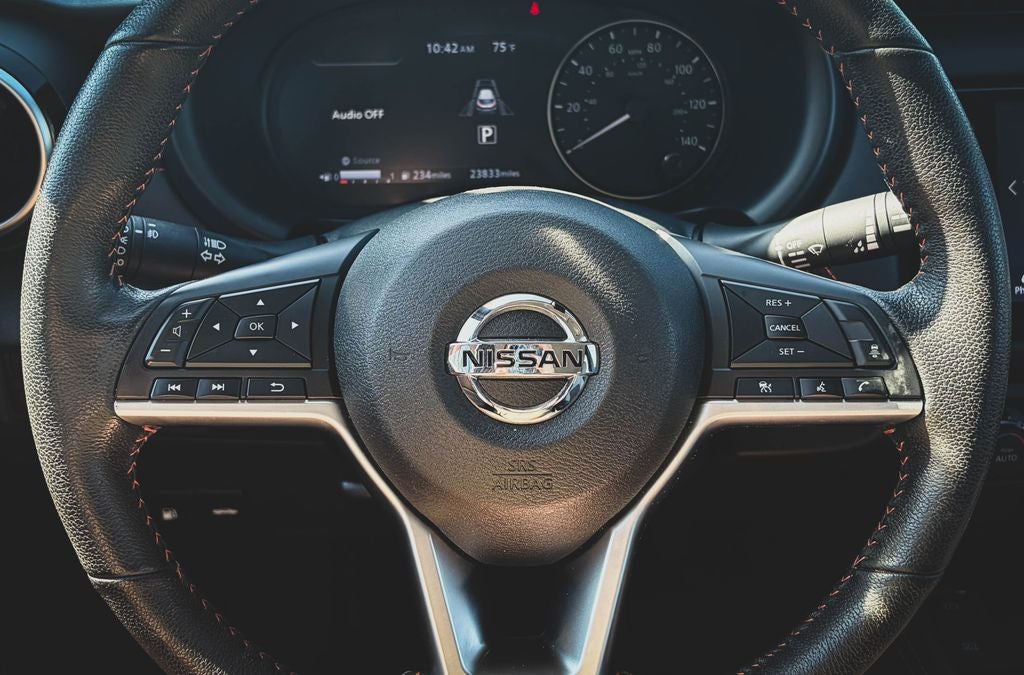 2021 Nissan Kicks SR