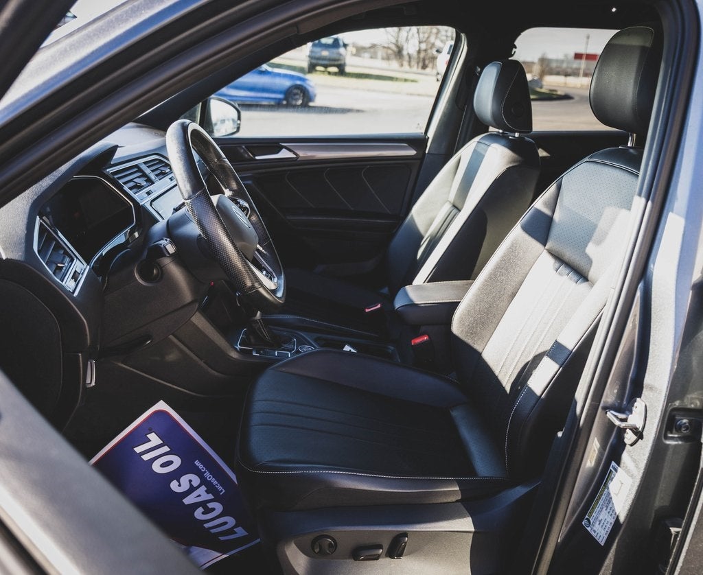 2022 Volkswagen Tiguan 2.0T SE R-Line Black