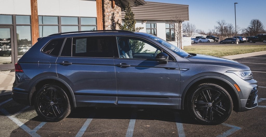 2022 Volkswagen Tiguan 2.0T SE R-Line Black