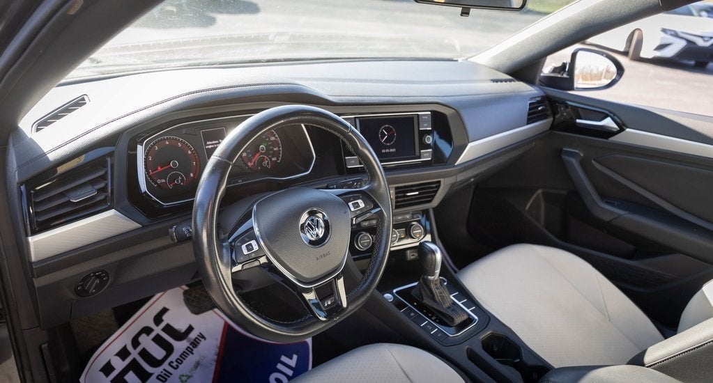 2019 Volkswagen Jetta R-Line