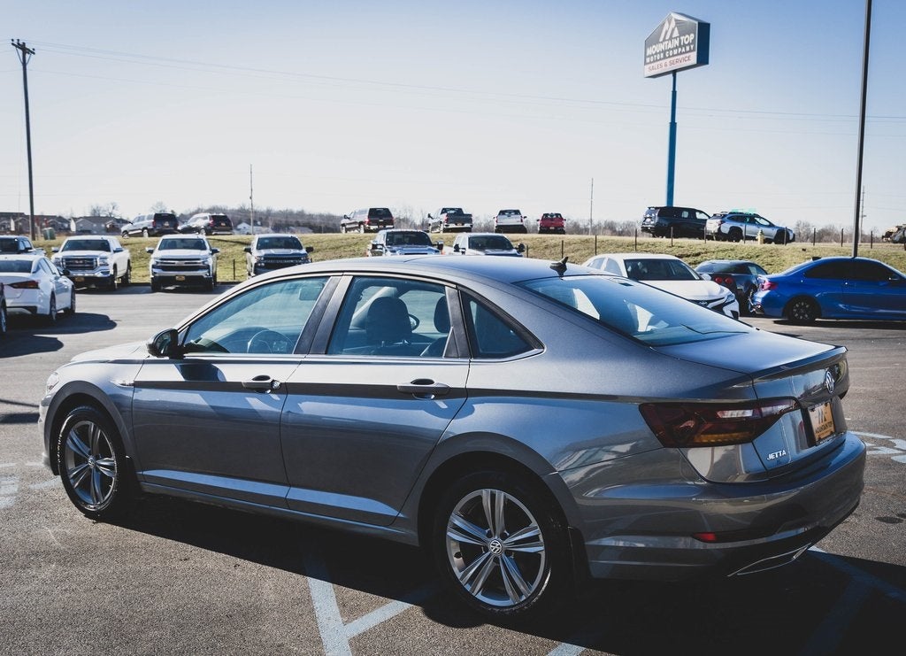 2019 Volkswagen Jetta R-Line