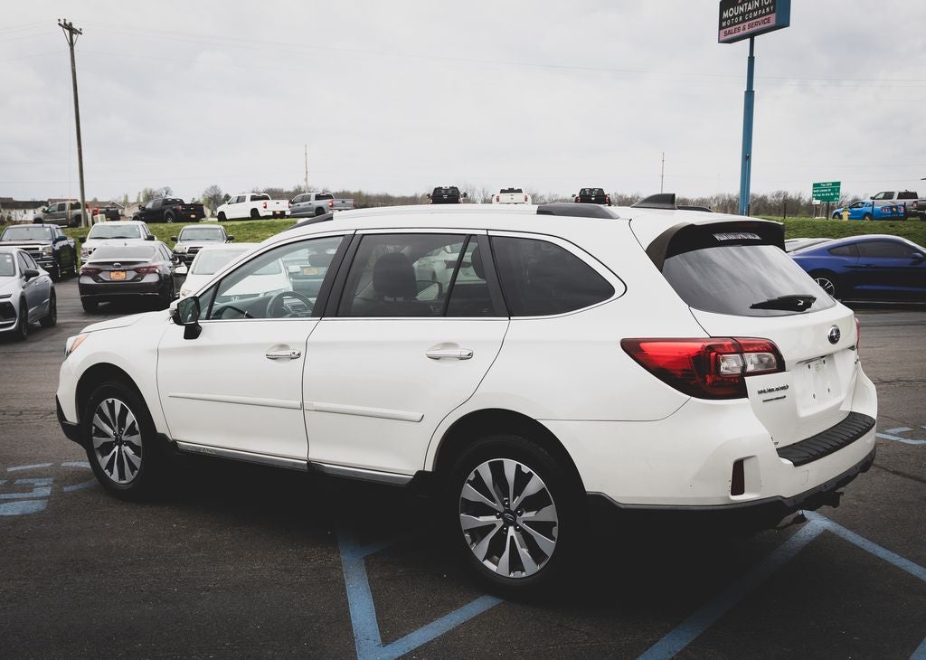 2017 Subaru Outback 2.5i Touring
