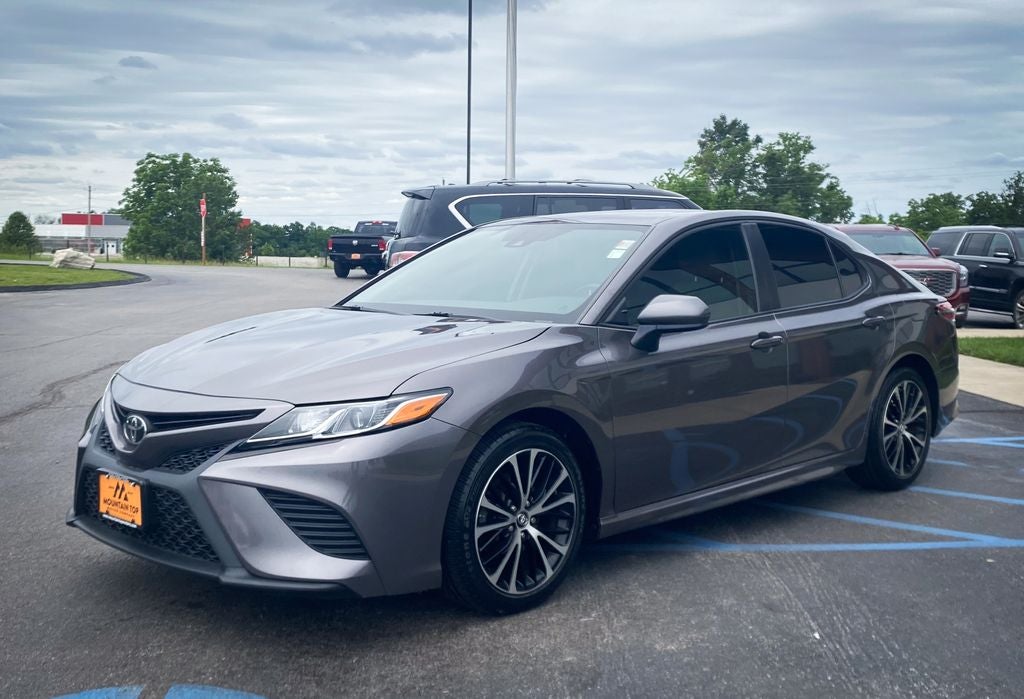 2019 Toyota Camry SE